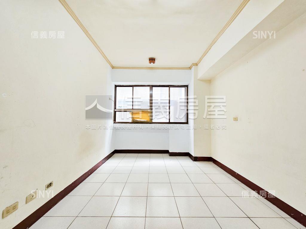 南勢高ｃｐ值三房平面車位房屋室內格局與周邊環境