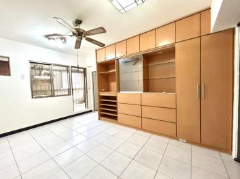 西區模範街電梯套房有車位