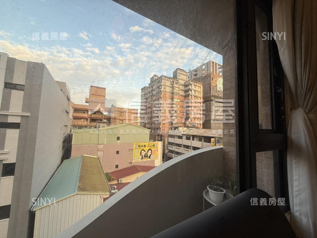 達莉朵茉２房２衛雙平車房屋室內格局與周邊環境