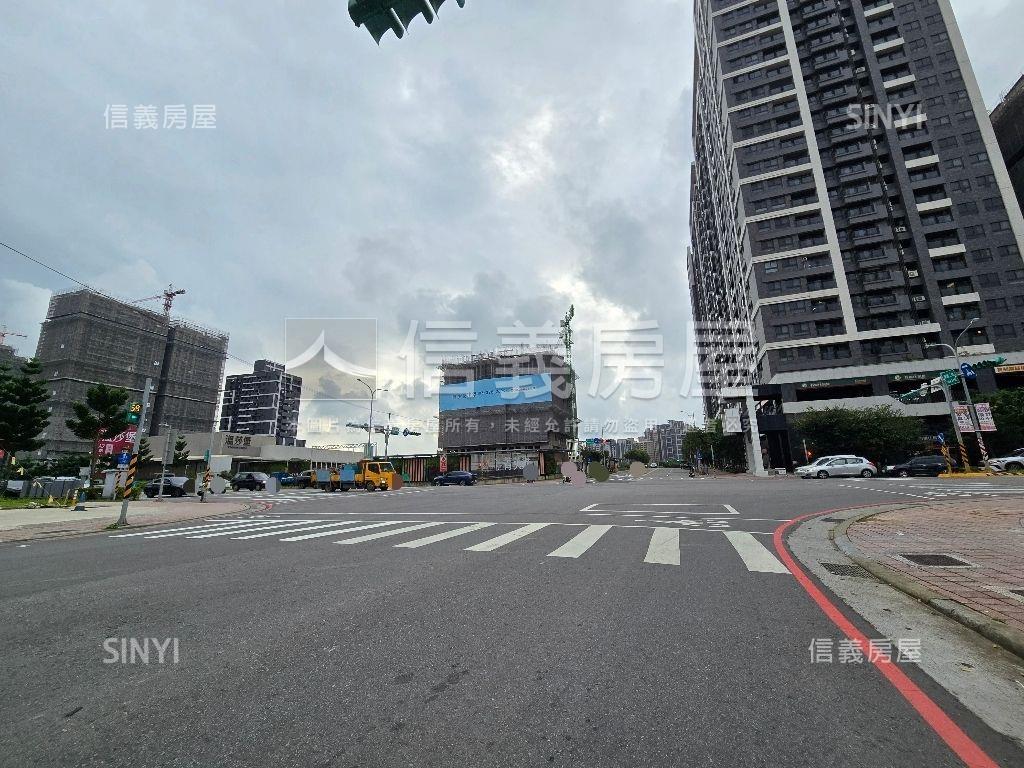 鉑悅Ａ８漂亮兩房車位房屋室內格局與周邊環境