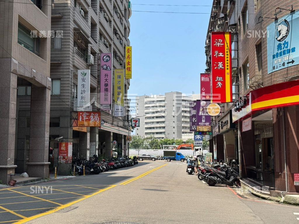 Ａ８站長庚商圈得意居３房房屋室內格局與周邊環境