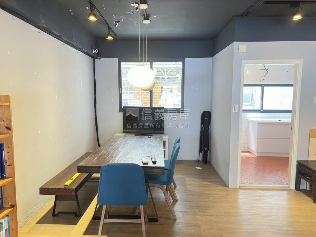 新店中央路漂亮靜巷３樓房屋室內格局與周邊環境