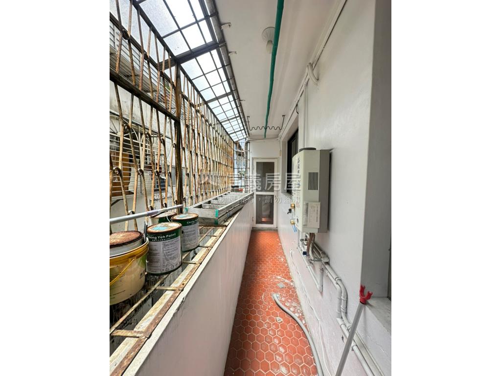 新店中央路漂亮靜巷３樓房屋室內格局與周邊環境