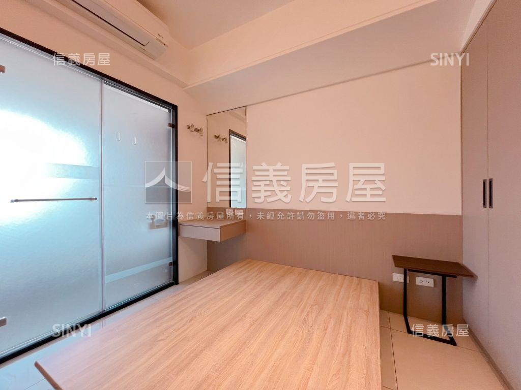 上東城。美妝２房帶車位房屋室內格局與周邊環境