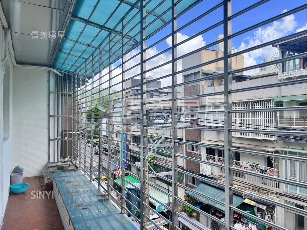 靜巷高樓和煦大三房房屋室內格局與周邊環境