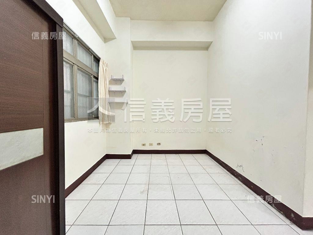 麗富金城三房房屋室內格局與周邊環境