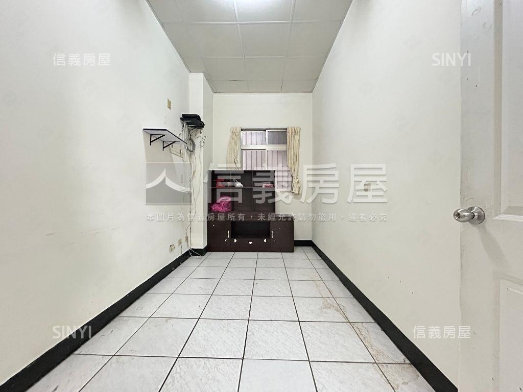 麗富金城三房房屋室內格局與周邊環境