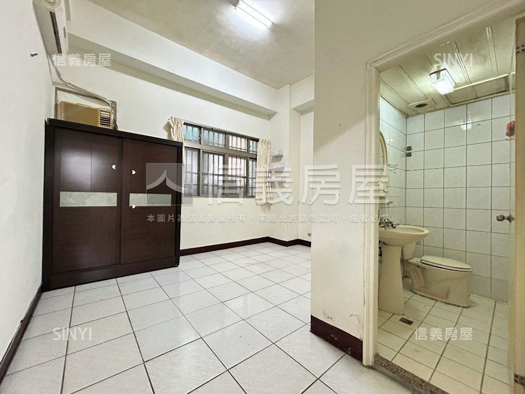 麗富金城三房房屋室內格局與周邊環境