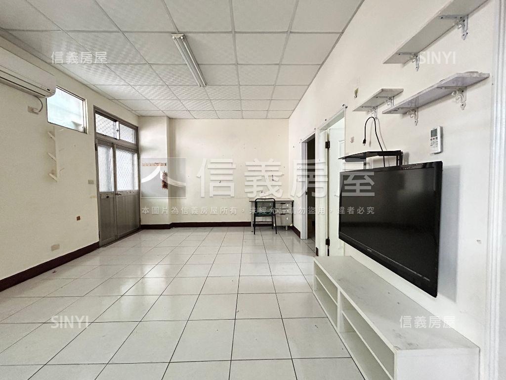 麗富金城三房房屋室內格局與周邊環境