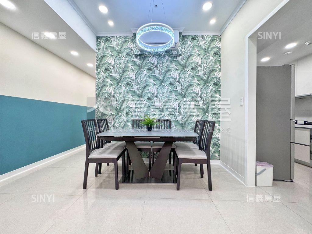 雲世紀Ａ區精裝二房平車房屋室內格局與周邊環境