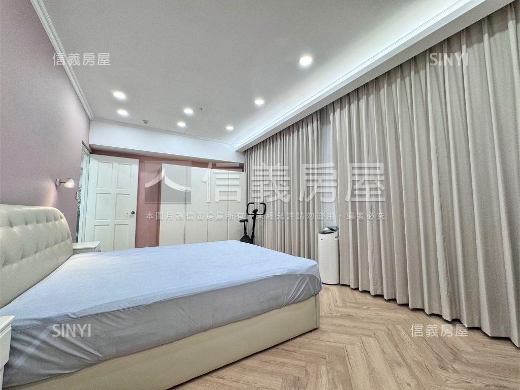 雲世紀Ａ區精裝二房平車房屋室內格局與周邊環境