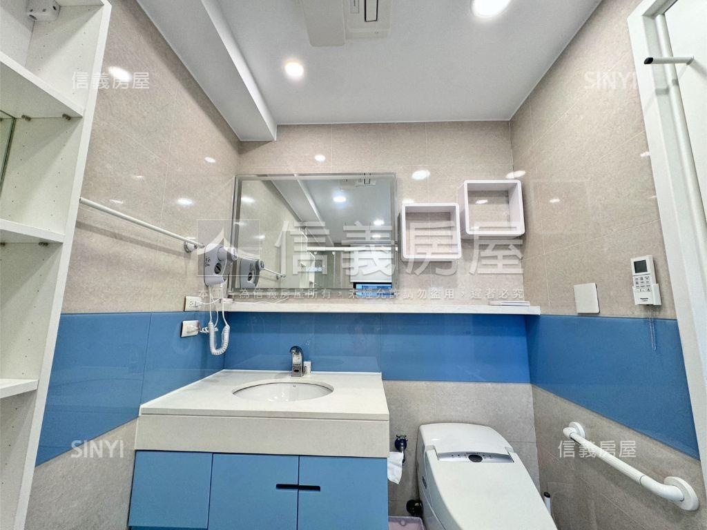 雲世紀Ａ區精裝二房平車房屋室內格局與周邊環境