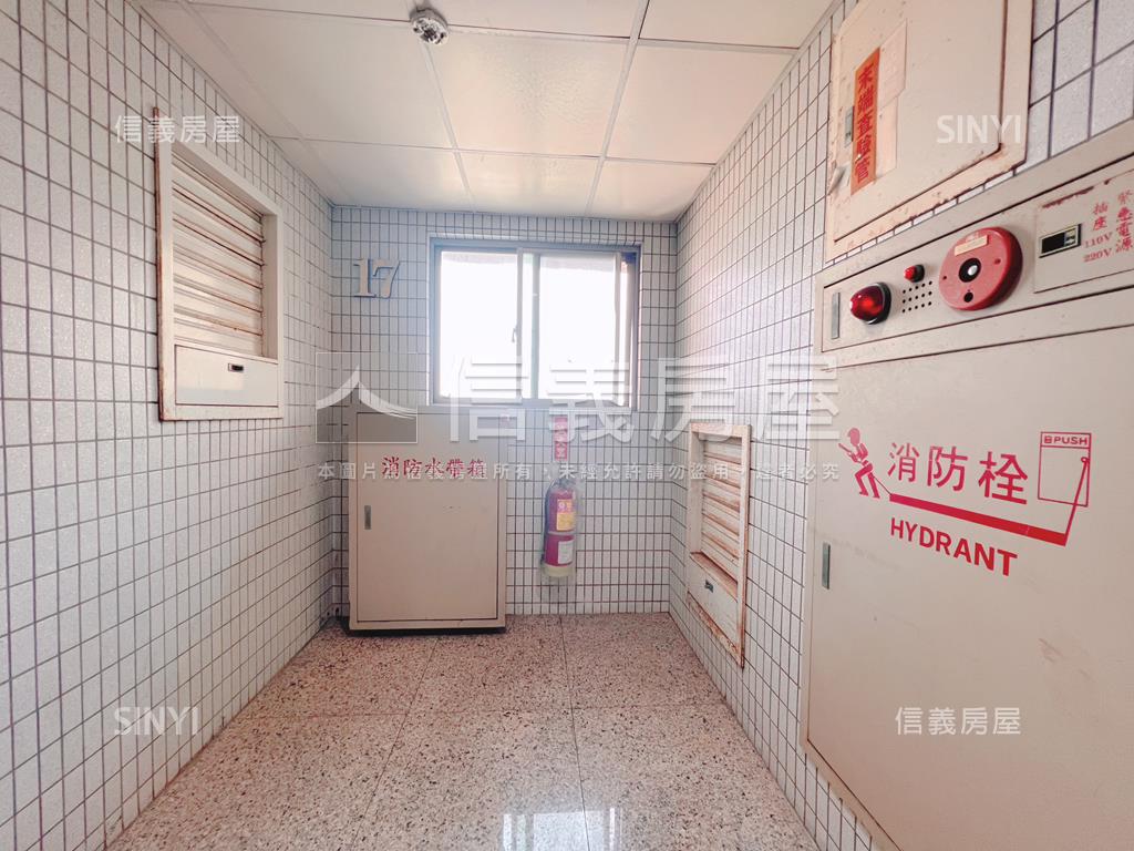 登峰●帝王低總景觀陽台戶房屋室內格局與周邊環境