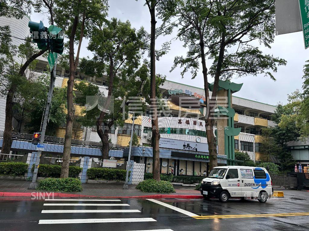 專任～萬隆捷運旁方正三房房屋室內格局與周邊環境