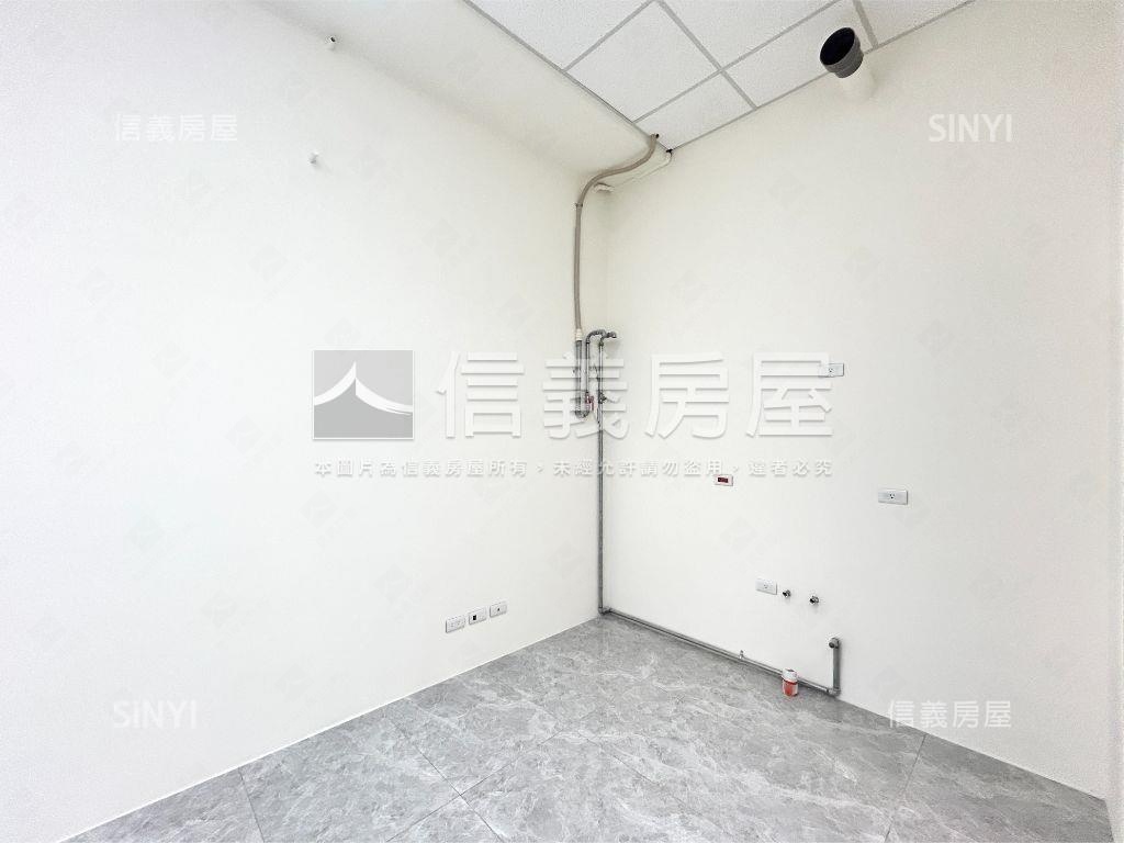 朗朗台大金店面Ｂ房屋室內格局與周邊環境