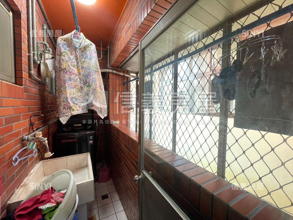 景安捷運｜電梯３房美華廈房屋室內格局與周邊環境