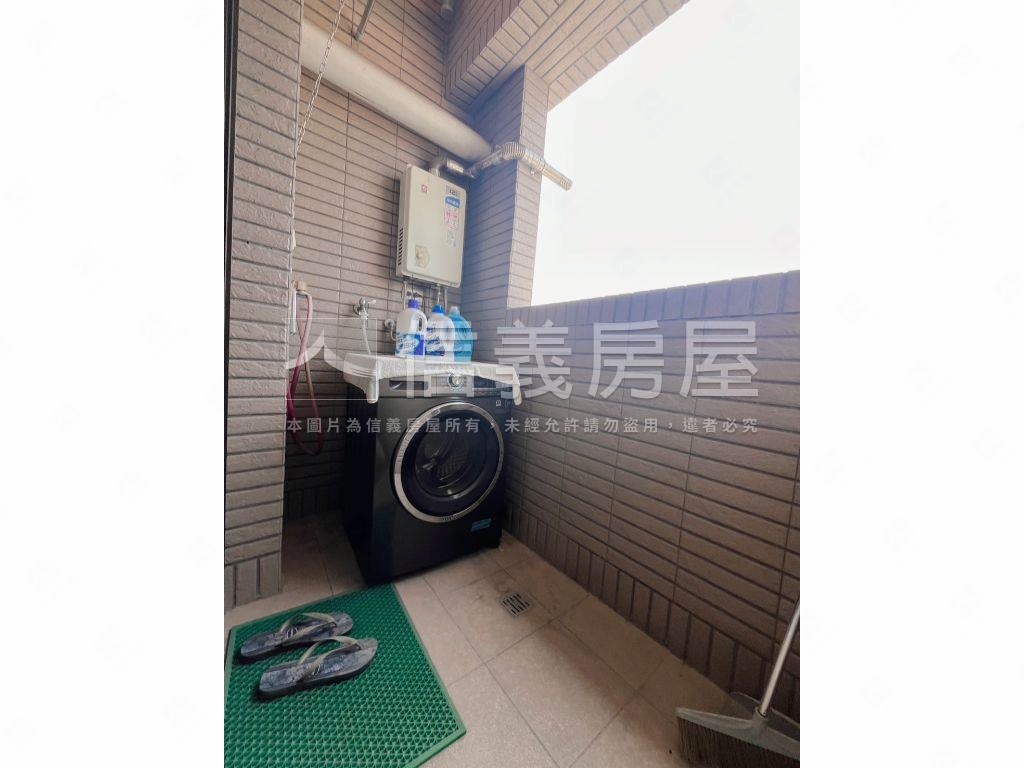佳福謙里次頂樓雙車位！房屋室內格局與周邊環境
