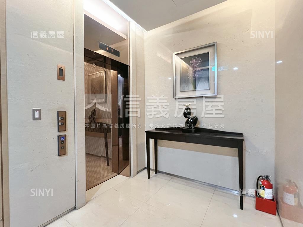 力麒青春高樓兩房車位房屋室內格局與周邊環境