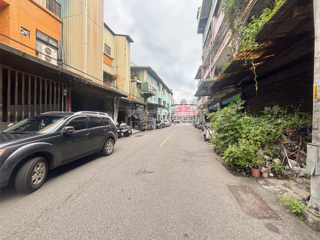 稀有化成路大面寬廠房房屋室內格局與周邊環境