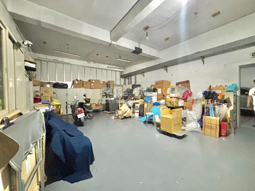 稀有化成路大面寬廠房房屋室內格局與周邊環境