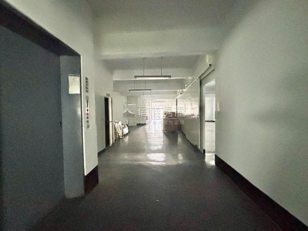 稀有化成路大面寬廠房房屋室內格局與周邊環境