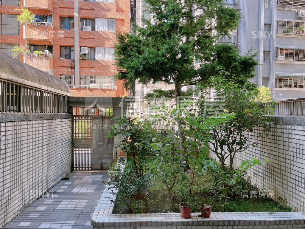 ★河堤前後庭院車位一樓★房屋室內格局與周邊環境