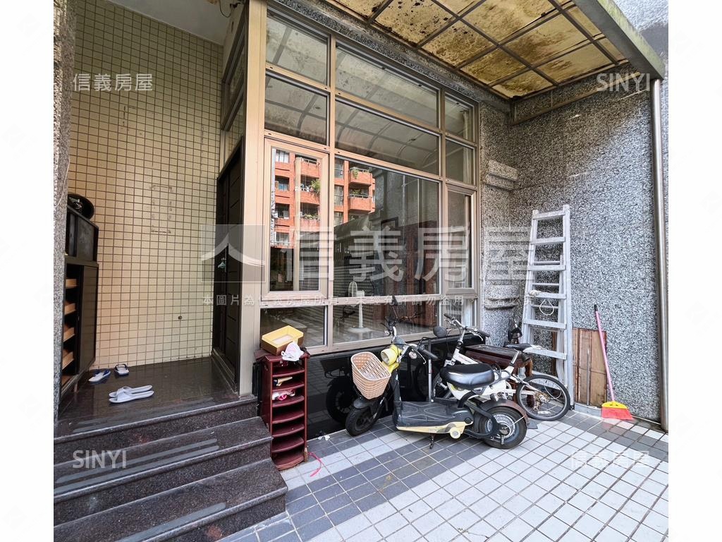 ★河堤前後庭院車位一樓★房屋室內格局與周邊環境