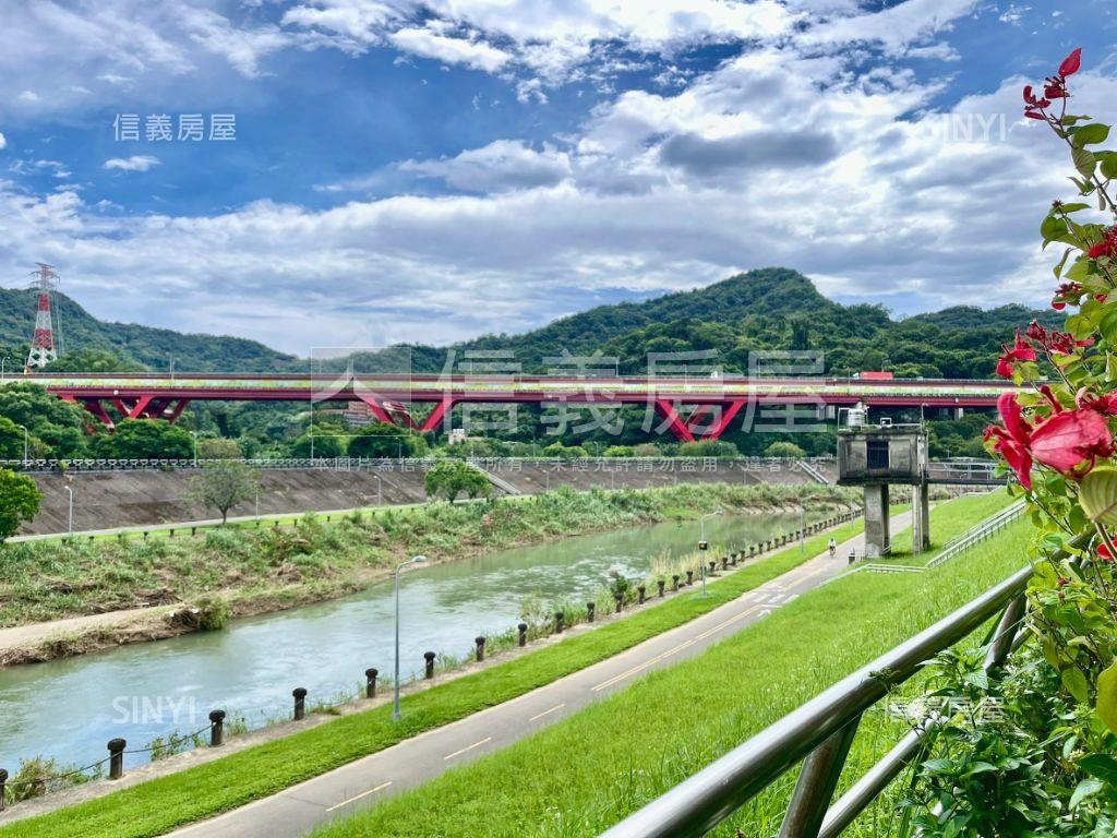 ★河堤前後庭院車位一樓★房屋室內格局與周邊環境