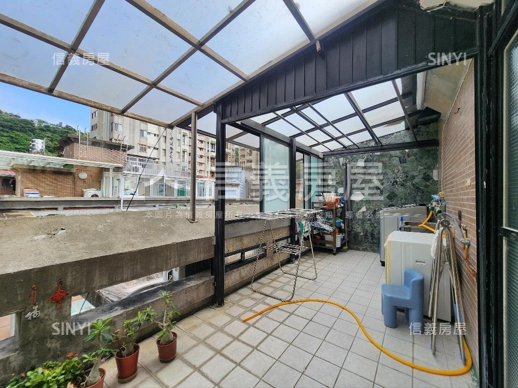 天母芝園上疊加車位房屋室內格局與周邊環境