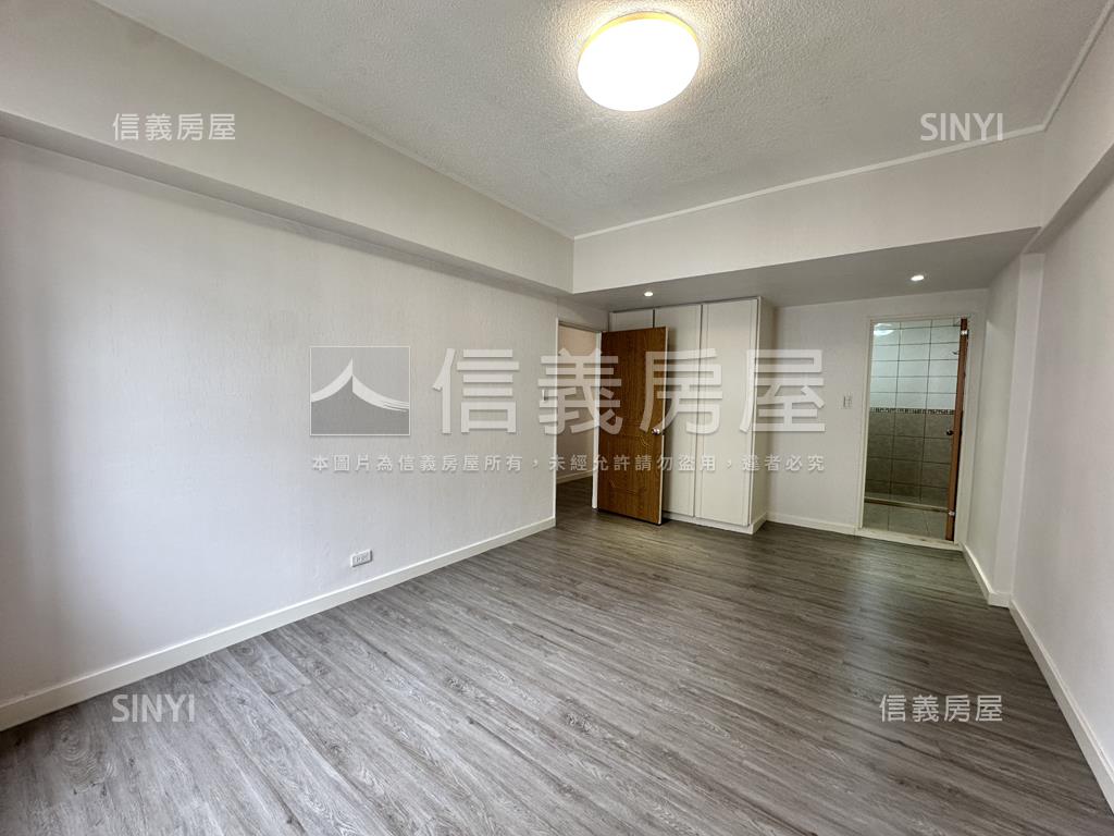 新接⭐ＳＳ＋⭐國泰華廈房屋室內格局與周邊環境