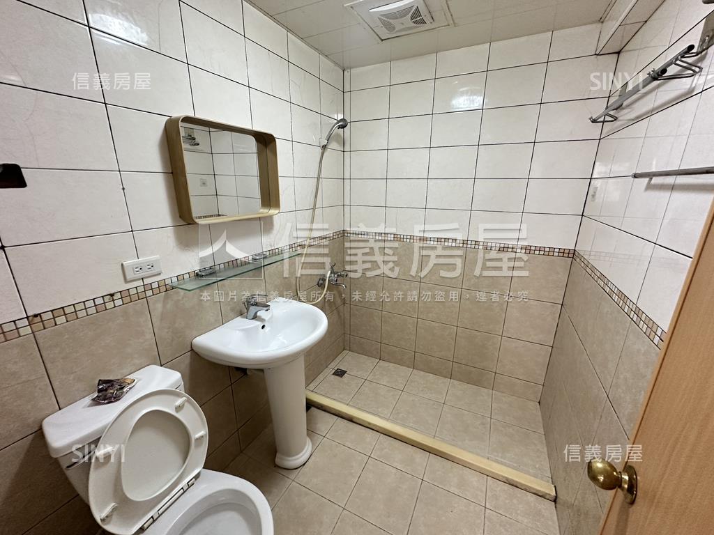 新接⭐ＳＳ＋⭐國泰華廈房屋室內格局與周邊環境