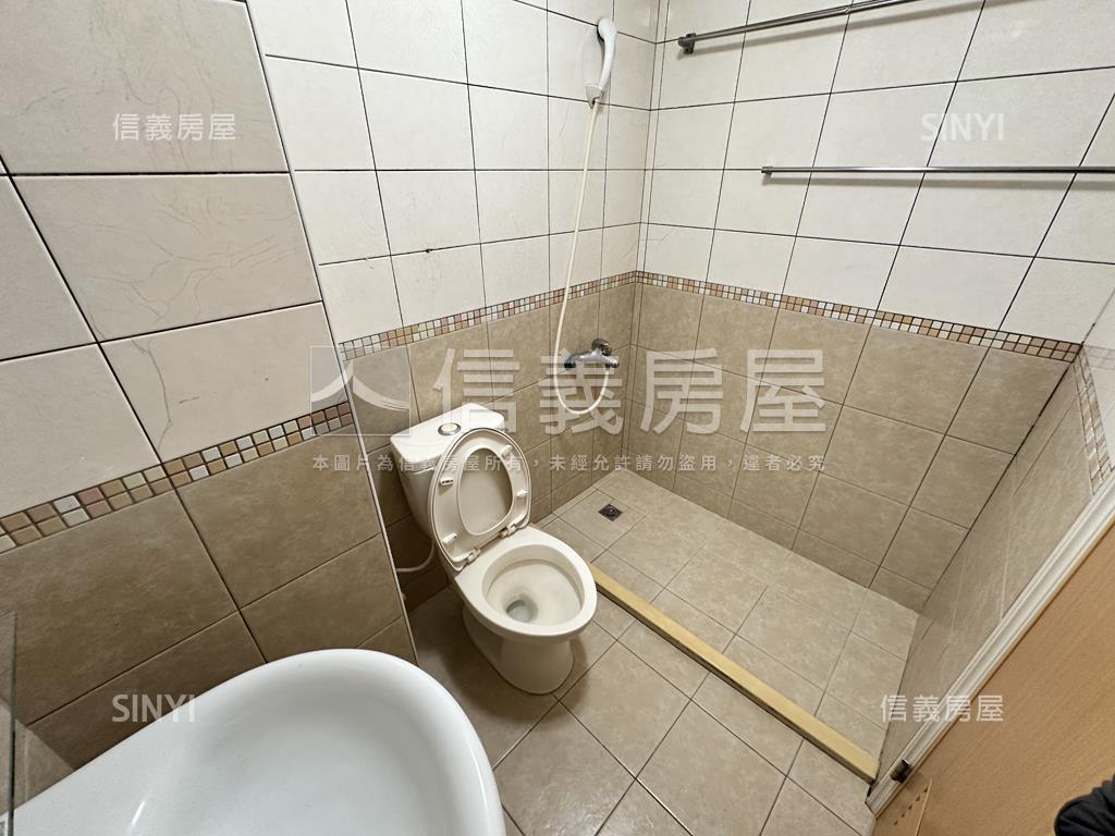 新接⭐ＳＳ＋⭐國泰華廈房屋室內格局與周邊環境