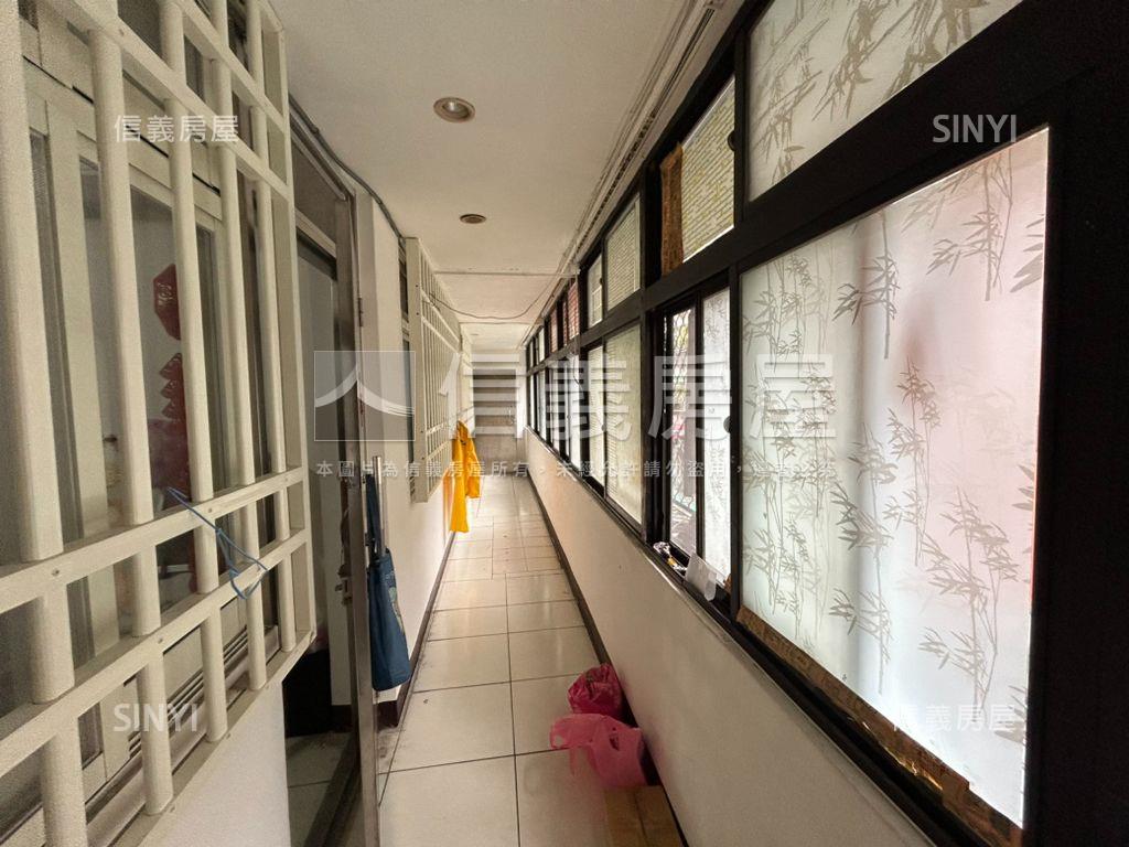 西藏三房靜巷美宅房屋室內格局與周邊環境