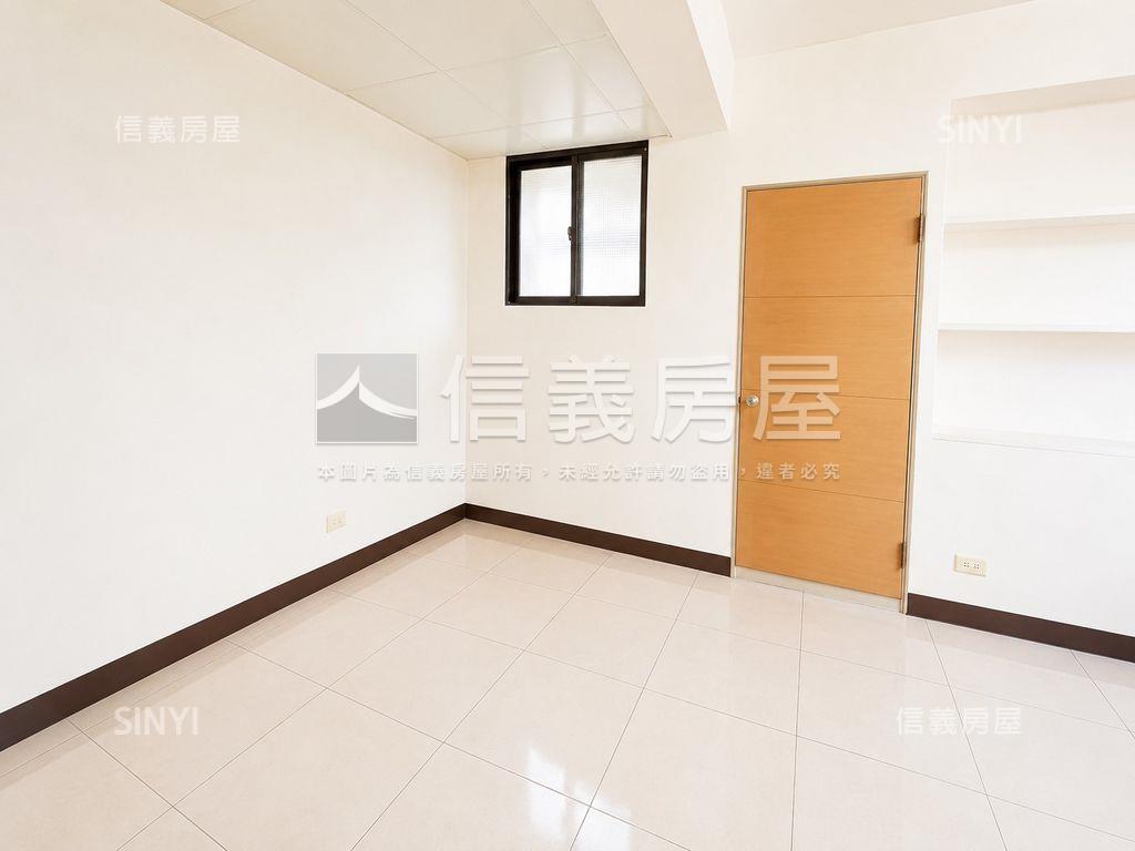 西藏三房靜巷美宅房屋室內格局與周邊環境