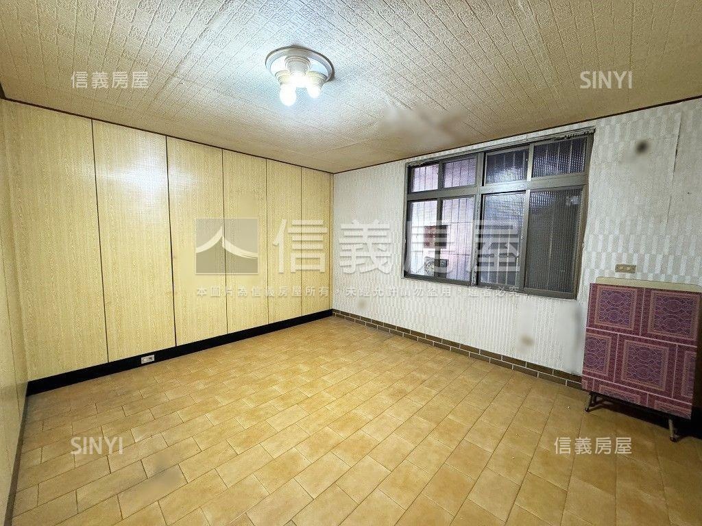 左營商圈透天房屋室內格局與周邊環境