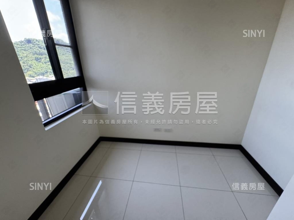 信義文華山景１０１房屋室內格局與周邊環境