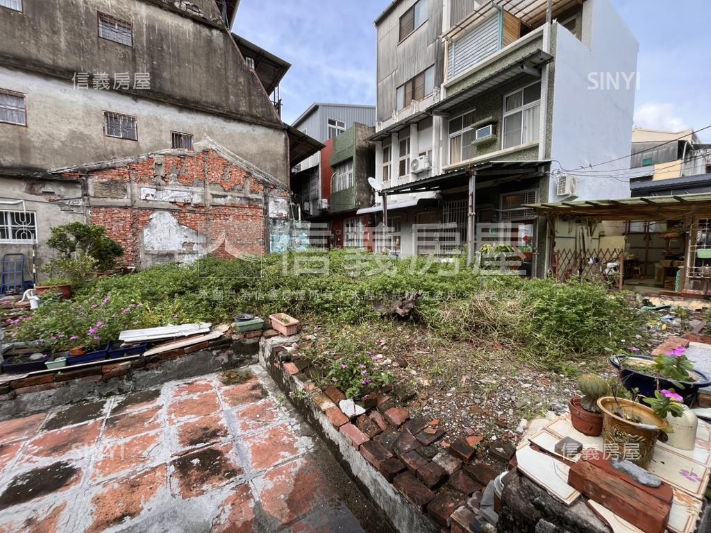 雙城區白金段面寬商業地房屋室內格局與周邊環境