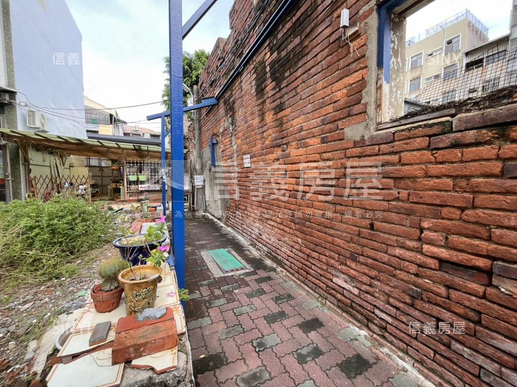 雙城區白金段面寬商業地房屋室內格局與周邊環境