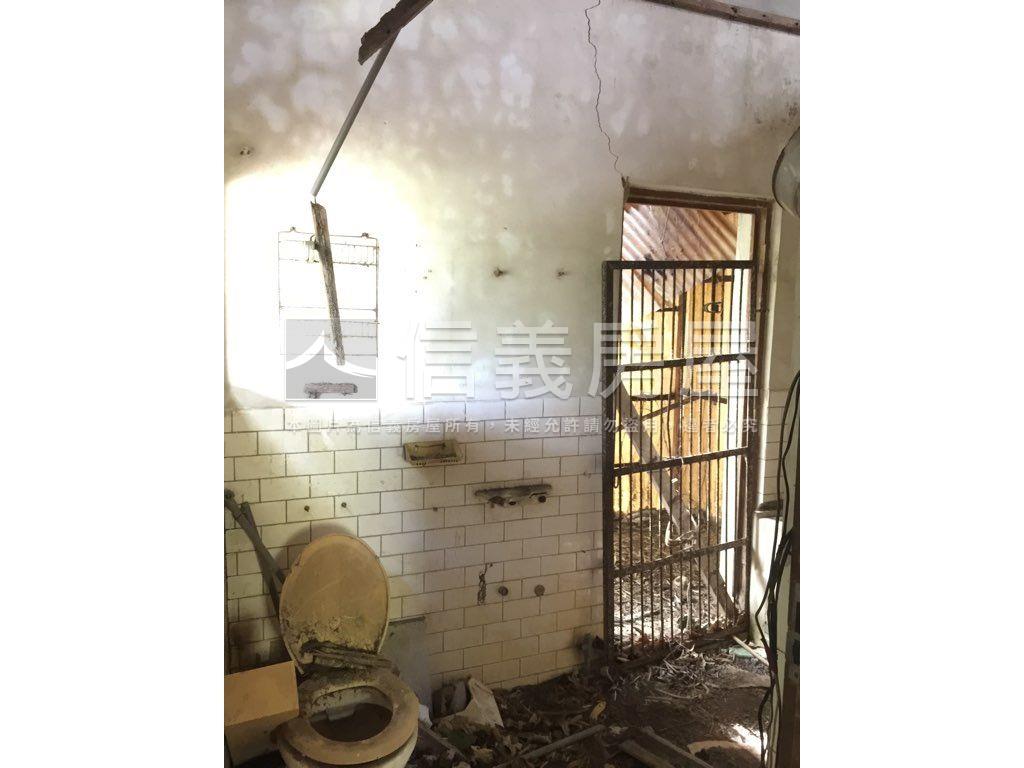 專任苗栗鴨母坑七千坪土地房屋室內格局與周邊環境