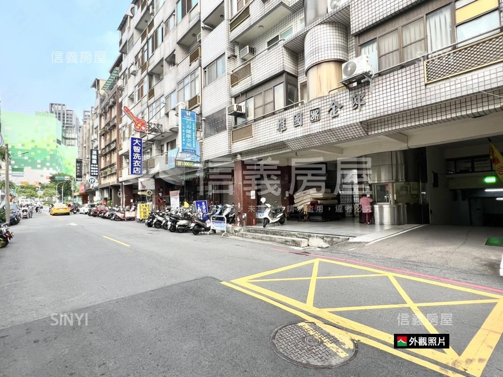 近知名百貨｜質感三房車位房屋室內格局與周邊環境