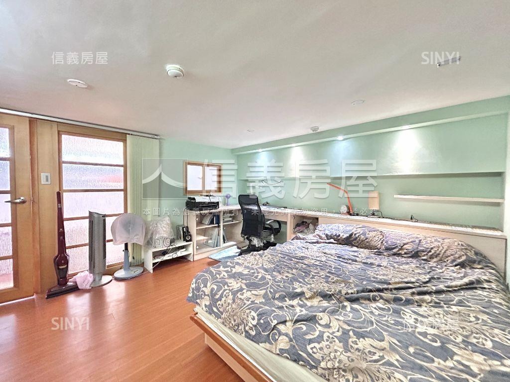 首購南屯來看這間房屋室內格局與周邊環境