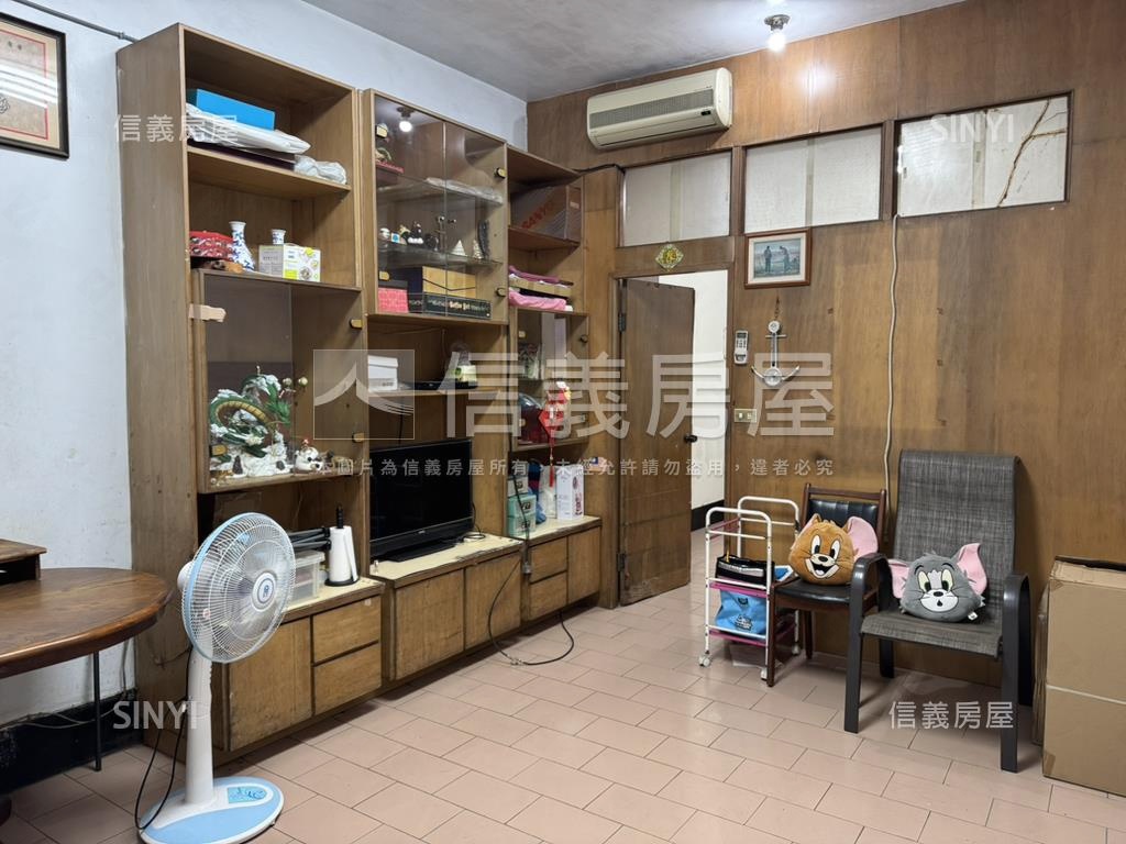 三多商圈，圓夢計畫透店房屋室內格局與周邊環境
