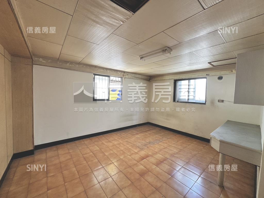 五甲商圈鬧中取靜美屋房屋室內格局與周邊環境
