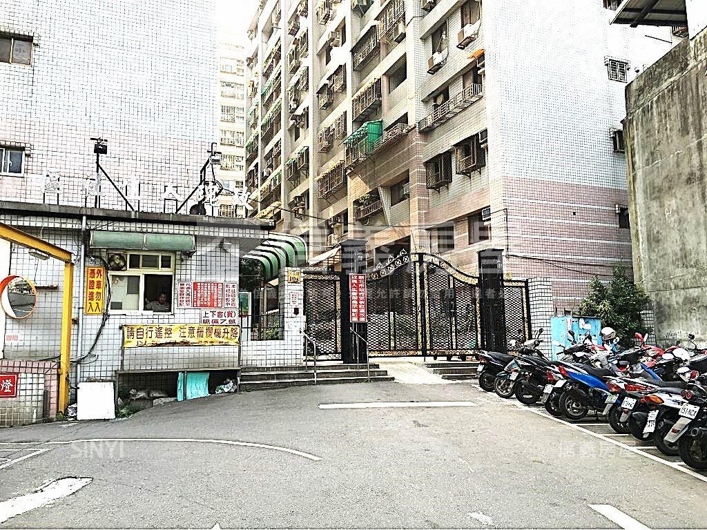 玫瑰人生大三房房屋室內格局與周邊環境