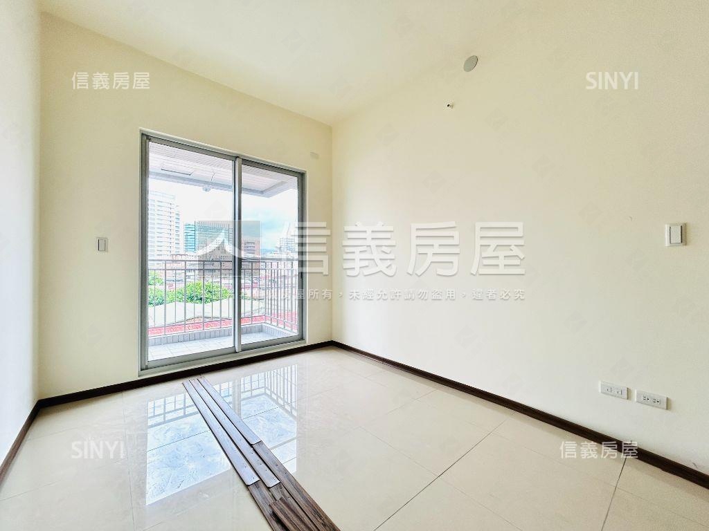 藍天白雲靜巷新屋高樓三房房屋室內格局與周邊環境