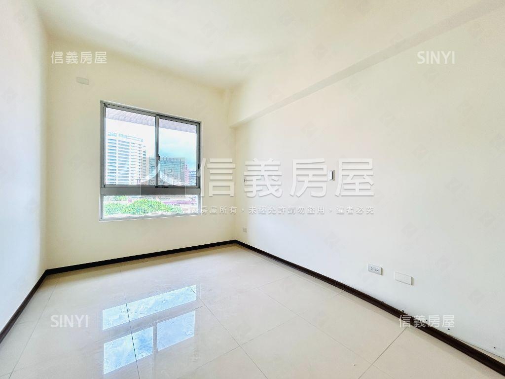 藍天白雲靜巷新屋高樓三房房屋室內格局與周邊環境