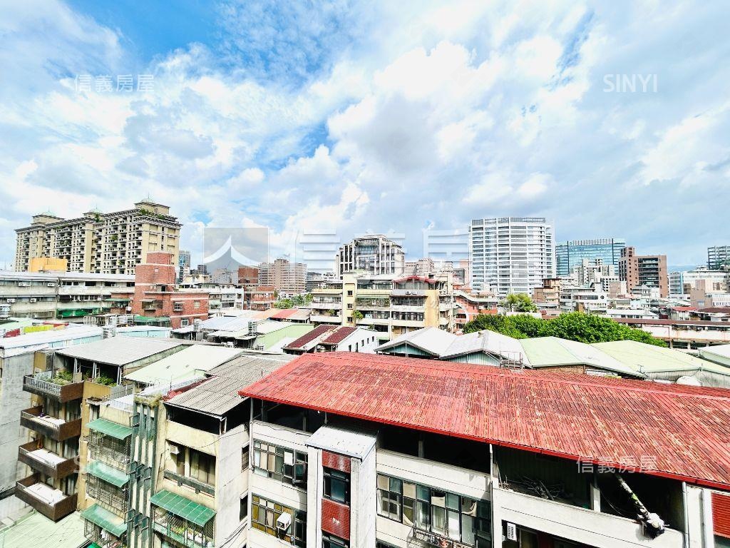 藍天白雲靜巷新屋高樓三房房屋室內格局與周邊環境