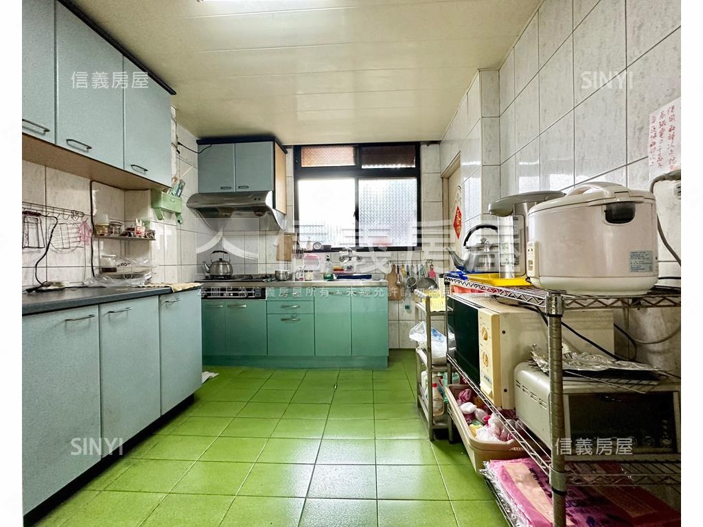 頂溪國小旁二樓公寓房屋室內格局與周邊環境