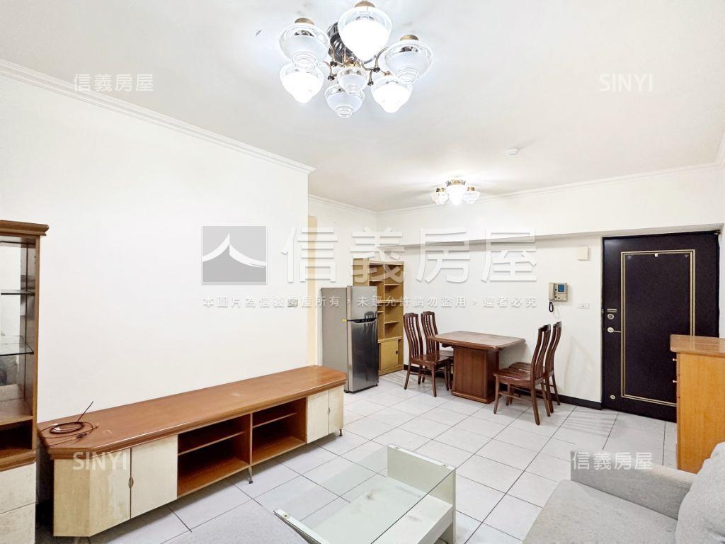 冠倫頂客‧優質２房房屋室內格局與周邊環境