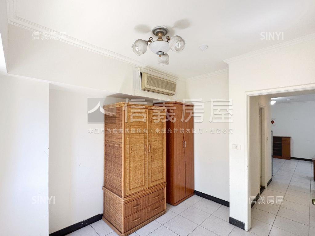 冠倫頂客‧優質２房房屋室內格局與周邊環境